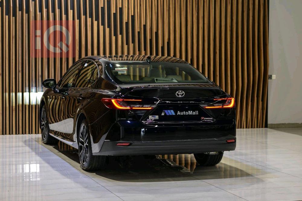 تۆیۆتا کامری